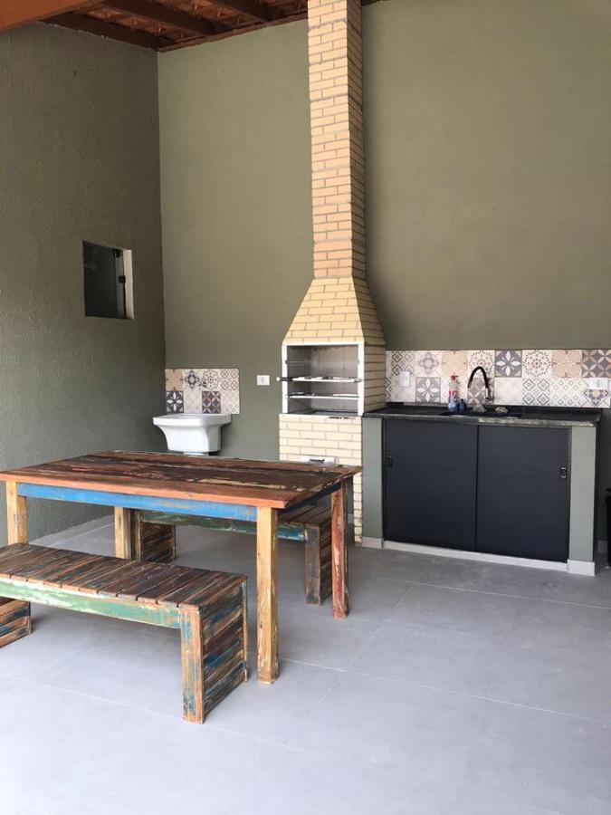 Bela Casa Totalmente Nova Com Piscina 300m Da
