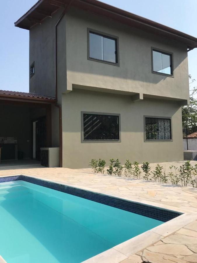 Bela Casa Totalmente Nova Com Piscina 300m Da *