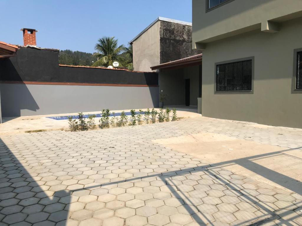 Bela Casa Totalmente Nova Com Piscina 300m Da * Ubatuba