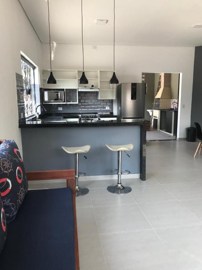 Casa de férias Bela Casa Totalmente Nova Com Piscina 300m Da Ubatuba